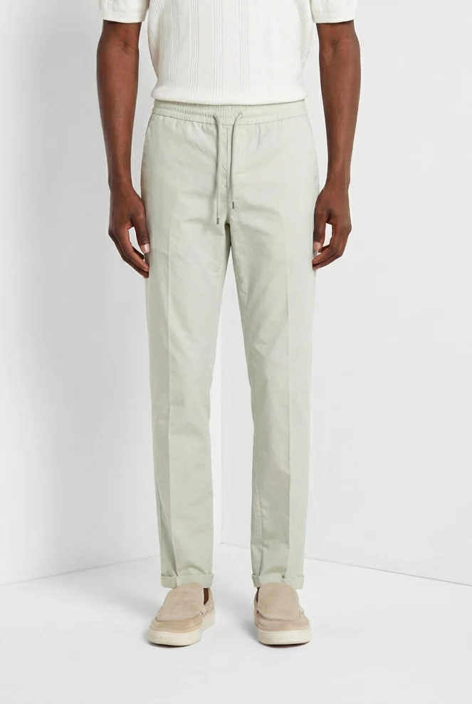 New York Sack pantalone chino jogger uomo in tela paracadute lyocell e cotone regular fit